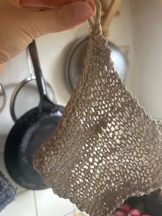 DIY afwassen: afwassponsje van henneptouw